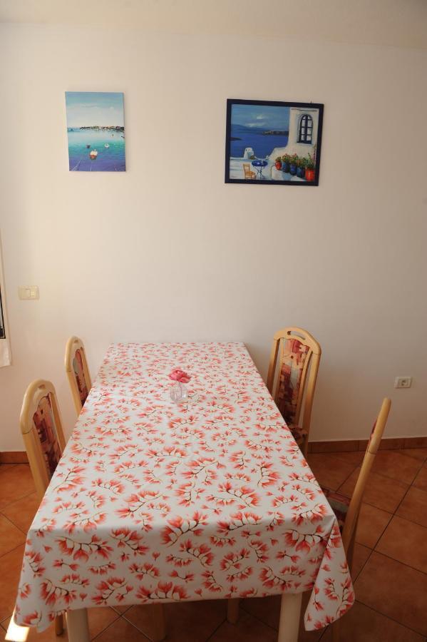Apartma Lavela Izola Eksteriør billede